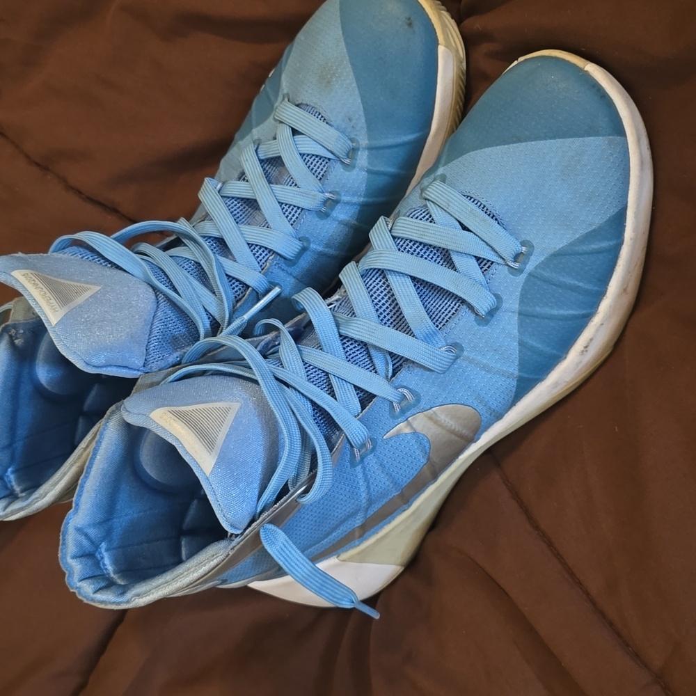 Nike Hyperdunk 2015 - image 3